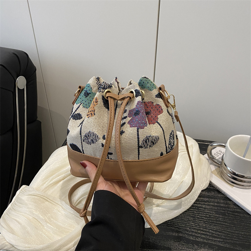 Ethnic Fashion For Ladies - Ethnic Style Crossbody Shoulder Bag,Vintage Embroidered