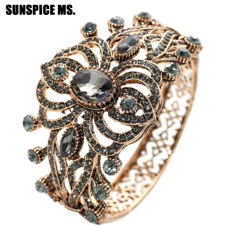 Bohemia Ethnic Vintage Bangle  - огляд і ціна Women'S Ethnic Fashion Brands
