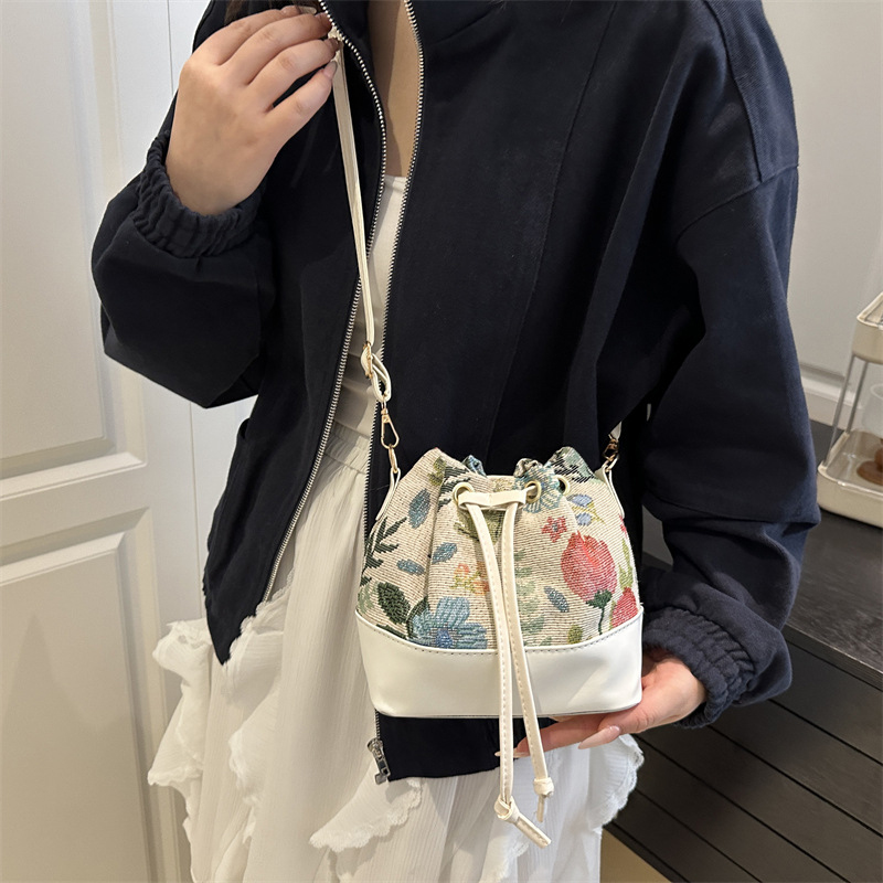 Ethnic Style Crossbody Shoulde - огляд і ціна Ethnic Fashion For Ladies